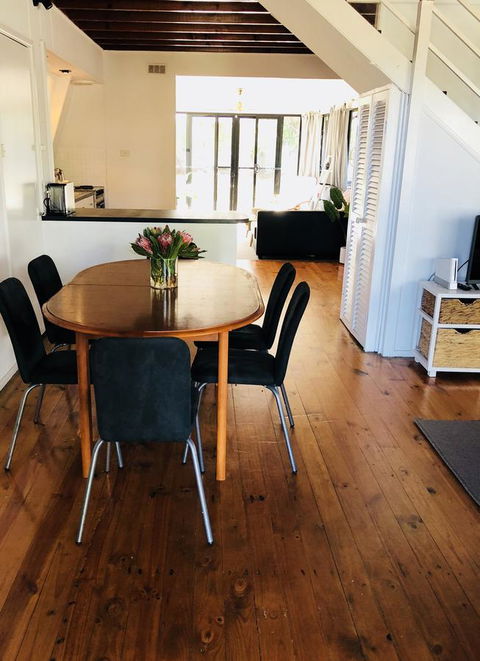 Little Blue Beach House - Accommodation in Surfers Paradise 9