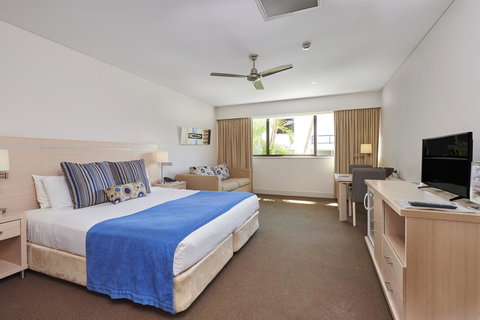 Waves Byron Bay - Accommodation in Surfers Paradise 35