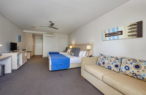 Waves Byron Bay - Accommodation in Surfers Paradise 24