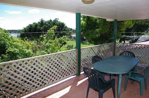 Bellhaven 2, 17 Willow Street - Accommodation in Surfers Paradise 2