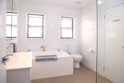 Refuge Cove On Pittwater - Accommodation in Surfers Paradise 7