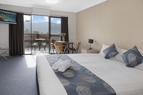 Banjo Paterson Inn - Accommodation in Surfers Paradise 1