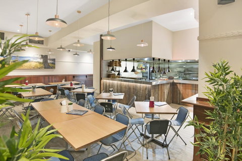 Banjo Paterson Inn - Accommodation in Surfers Paradise 4