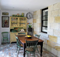 Apple Tree Cottage - Accommodation in Surfers Paradise