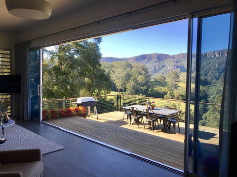 Amaroo Valley Springs - Accommodation in Surfers Paradise 3