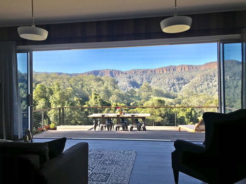 Amaroo Valley Springs - Accommodation in Surfers Paradise 4