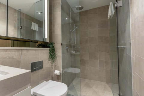 High Rise Apt In Heart Of Sydney Wt Harbour View - Accommodation in Surfers Paradise 2