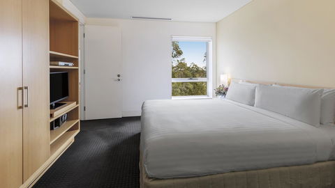 Oaks Cypress Lakes Resort - Accommodation in Surfers Paradise 12