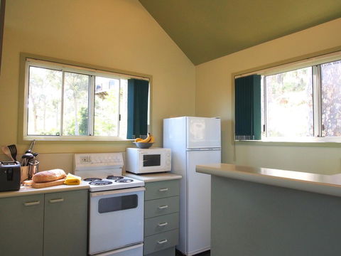 Bundle Hill Cottages - Accommodation in Surfers Paradise 14