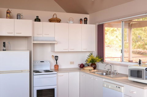 Bundle Hill Cottages - Accommodation in Surfers Paradise 41