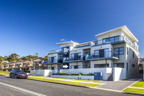 Beachfront 2 - Accommodation in Surfers Paradise 4