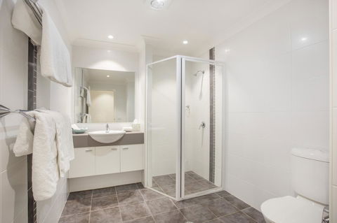 Beachfront 2 - Accommodation in Surfers Paradise 18
