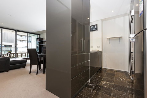 Lakefront 116 Kingston ACT - Accommodation in Surfers Paradise 12