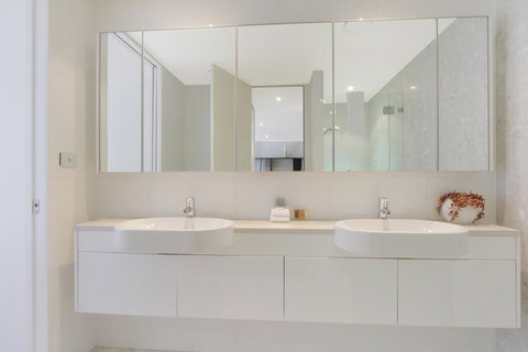Lakefront 116 Kingston ACT - Accommodation in Surfers Paradise 19