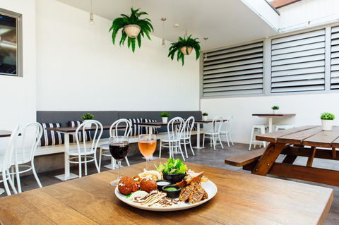 Coniston Hotel Wollongong - Accommodation in Surfers Paradise 10