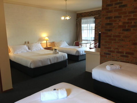 Bega Downs Motor Inn - Accommodation in Surfers Paradise 13
