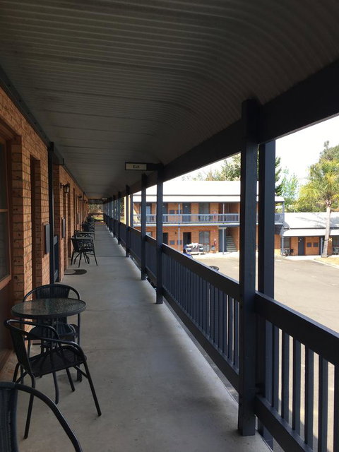Bega Downs Motor Inn - Accommodation in Surfers Paradise 9