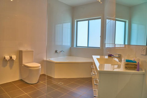 Hunter Oasis - Accommodation in Surfers Paradise 27