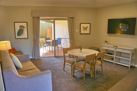 Hunter Oasis - Accommodation in Surfers Paradise 40