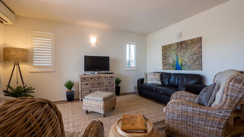 Byron Quarter Apartments - Accommodation in Surfers Paradise 25