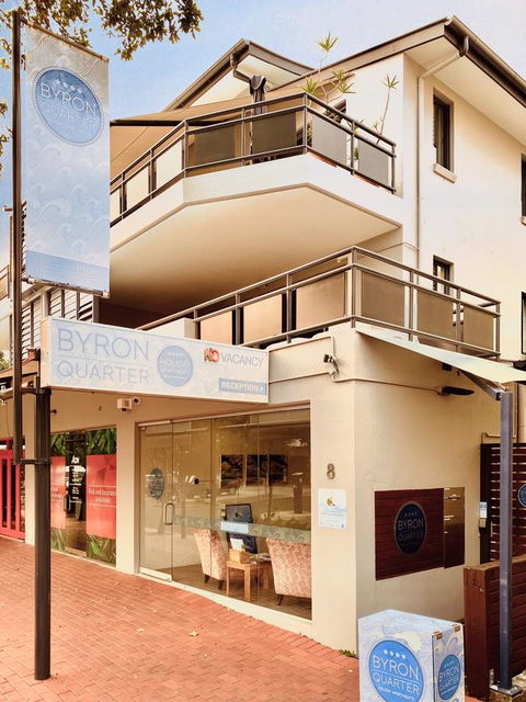 Byron Quarter Apartments - Accommodation in Surfers Paradise 1