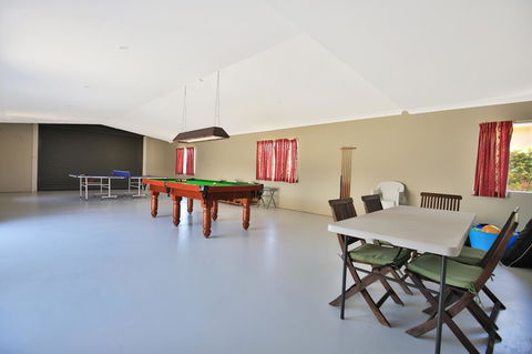 Neptune I Absolute Beachfront I Stunning Views - Accommodation in Surfers Paradise 22