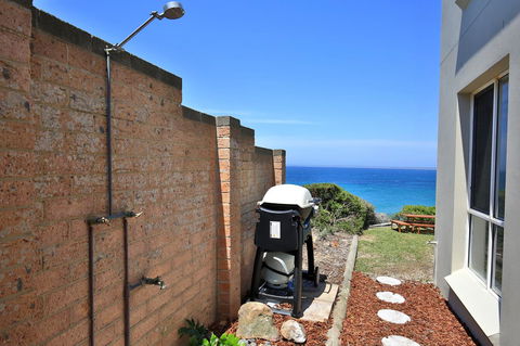 Neptune I Absolute Beachfront I Stunning Views - Accommodation in Surfers Paradise 27