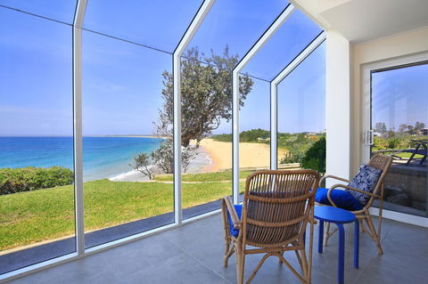 Neptune I Absolute Beachfront I Stunning Views - Accommodation in Surfers Paradise 4