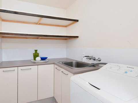 Blue View @ Fingal Bay - Accommodation in Surfers Paradise 10