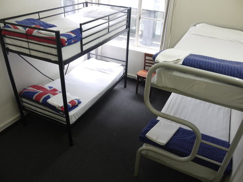 Maze Backpackers - Sydney - Accommodation in Surfers Paradise 37