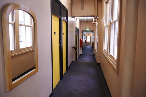 Maze Backpackers - Sydney - Accommodation in Surfers Paradise 16
