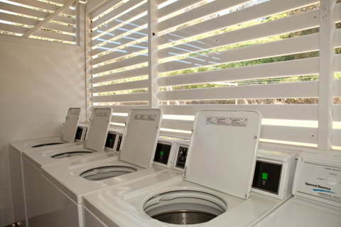 Blue Lagoon Beach Resort - Accommodation in Surfers Paradise 22