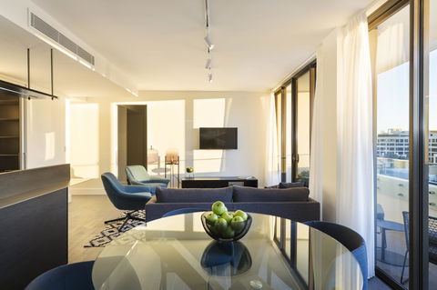 Botanik Apartment Hotel - Accommodation in Surfers Paradise 3