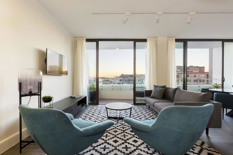 Botanik Apartment Hotel - Accommodation in Surfers Paradise 0
