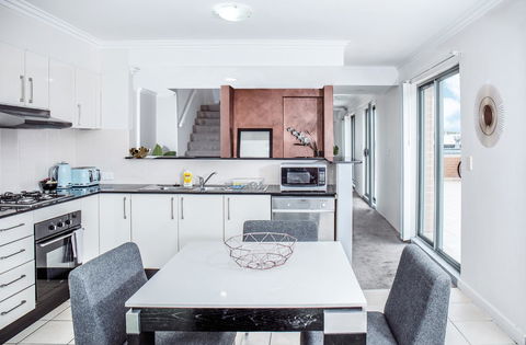 DD Apartments On Darling Harbour - Accommodation in Surfers Paradise 1