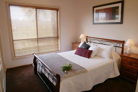 Nightingale Villas - Accommodation in Surfers Paradise 3