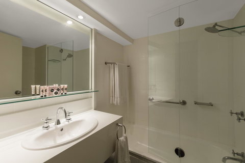 Mercure Newcastle - Accommodation in Surfers Paradise 1