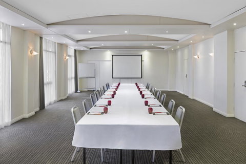 Mercure Newcastle - Accommodation in Surfers Paradise 25