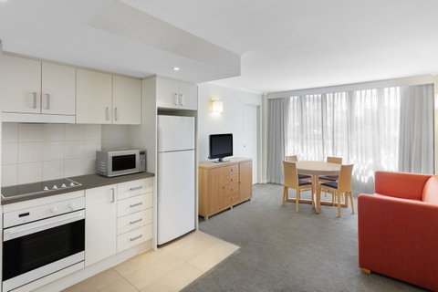 Mercure Newcastle - Accommodation in Surfers Paradise 14