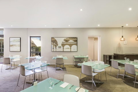 Mercure Newcastle - Accommodation in Surfers Paradise 13