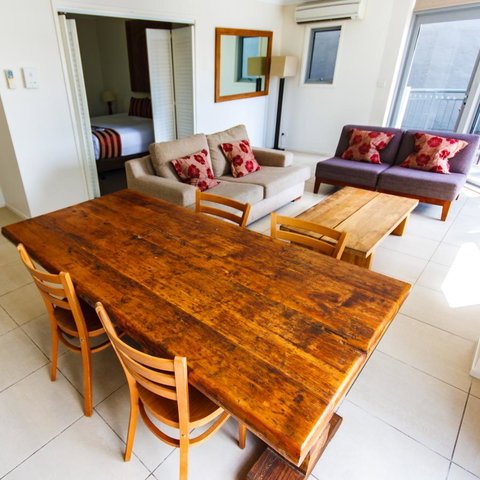 Byron Bay Hotel And Apartments - Accommodation in Surfers Paradise 9