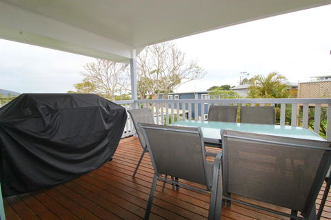 Anglesea, 17 Hodgson Street - Accommodation in Surfers Paradise 6
