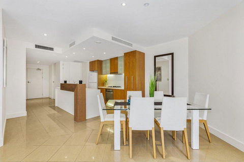 Cotton Beach 8 Escape With Private Plunge Pool - Accommodation in Surfers Paradise 1