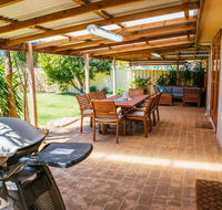 Sunbaker Beach House - Accommodation in Surfers Paradise
