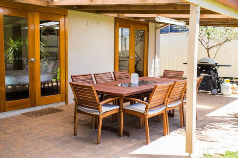 Sunbaker Pet Friendly Awards Finalist 4 Mins Walk To Culburra Beach - Accommodation in Surfers Paradise 28