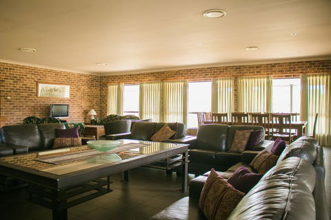 Ironstone Estate Lovedale - Accommodation in Surfers Paradise 26
