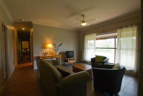 Ironstone Estate Lovedale - Accommodation in Surfers Paradise 34
