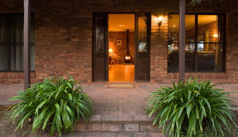 Ironstone Estate Lovedale - Accommodation in Surfers Paradise 38