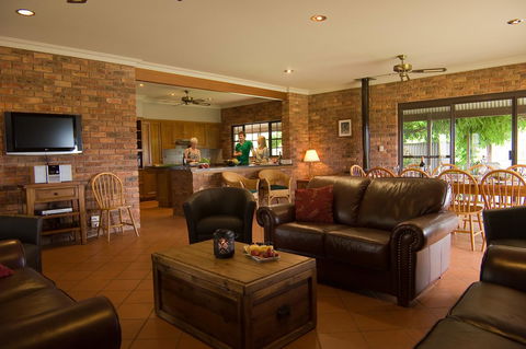 Ironstone Estate Lovedale - Accommodation in Surfers Paradise 30