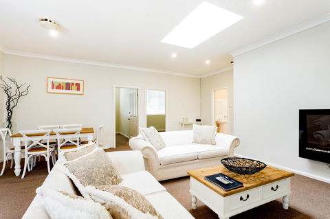 Bundanoon Country Inn Motel - Accommodation in Surfers Paradise 33
